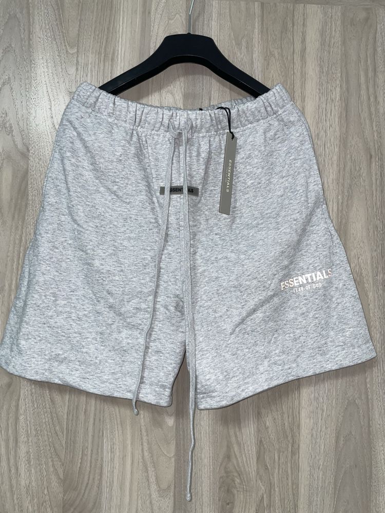 Pantaloni Scurti Essentials