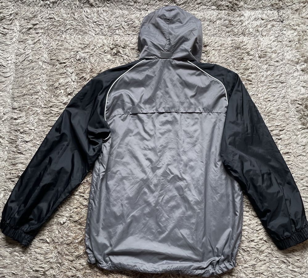 Geaca/jacheta de primavara/toamna Nike S gri/negru