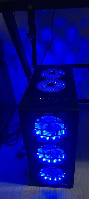 Pc gaming rx 590 8gb xfx ,i7 7700 16 gb ram ddr4