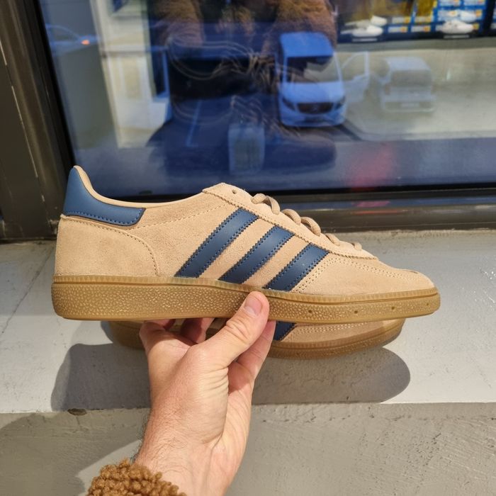 Adidas Spezial piele intoarsa
