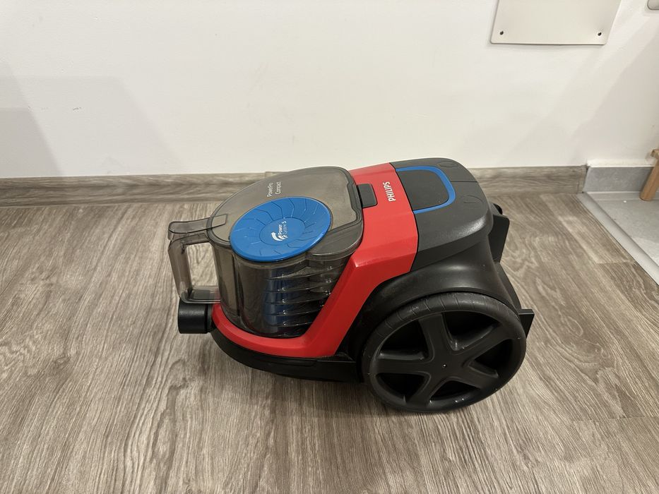 Aspirator fără sac Philips PowerPro Compact