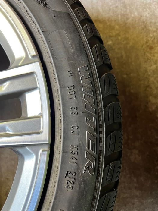 Jante originale BMW M packet 17’ Cauciucuri iarna Pirelli 225/45/R17
