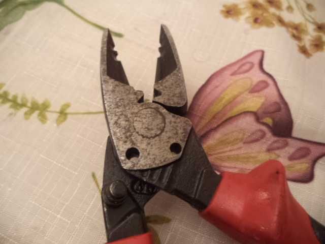 професионални резачки WIHA и BIZLINE