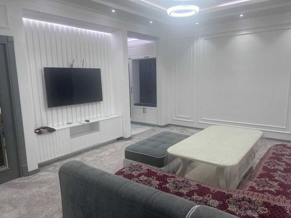 Sagbon Qorasaroyda  Baurum ЖК 3 etaj 4 xona kvartira Ijaraga beriladi