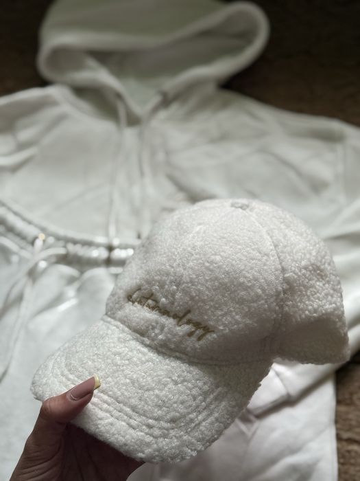 Комплект + шапка и подарък раница