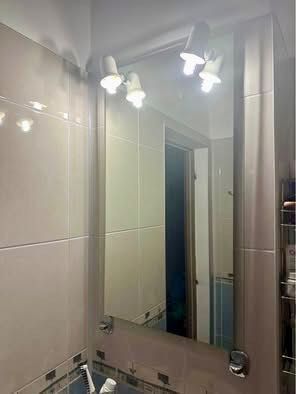 Oglinda de baie cu lumini