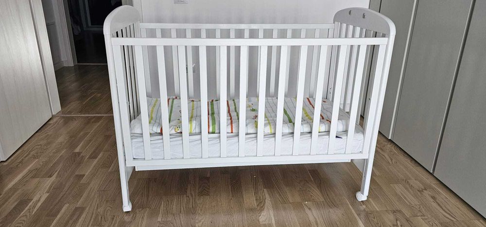 Patut din Lemn (2 nivele) 130 x 71 x 102 cm + saltea