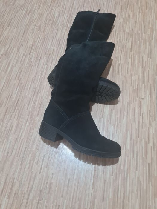 Продам зимние сапоги