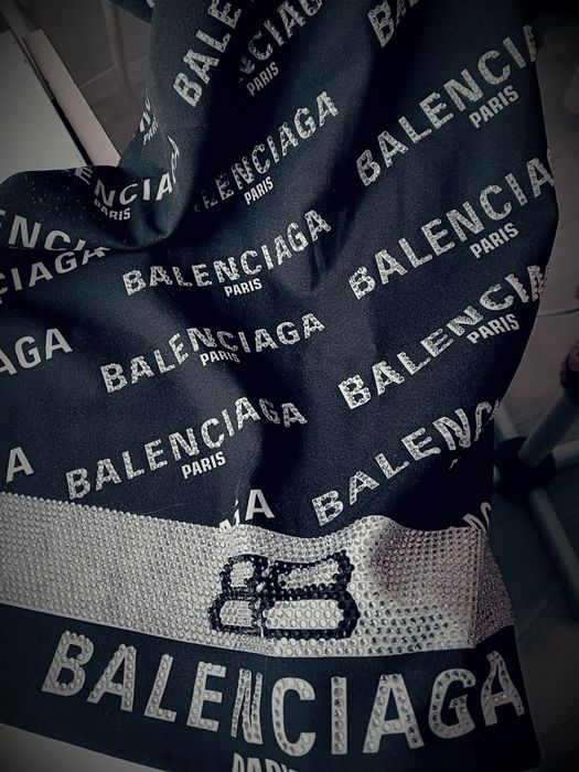 Рокля Balenciaga