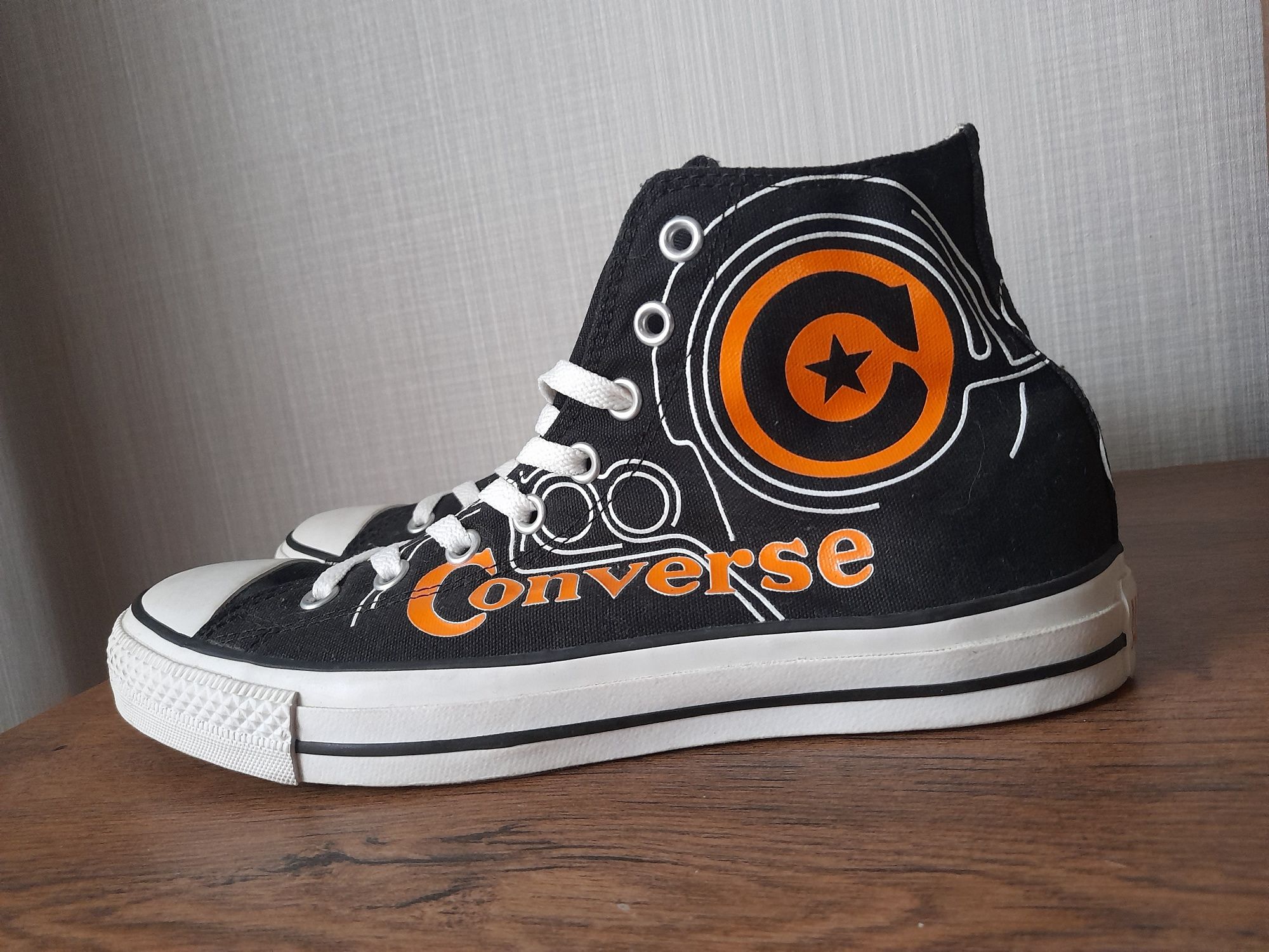 Converse кецове 43 номер.