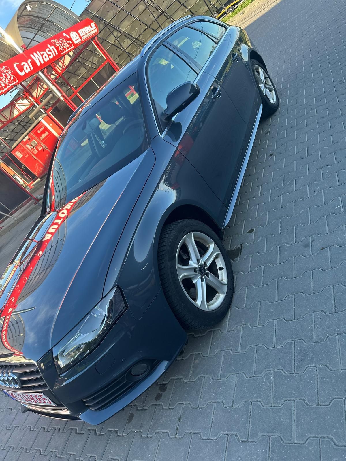 Vand Audi A4 B8 2010