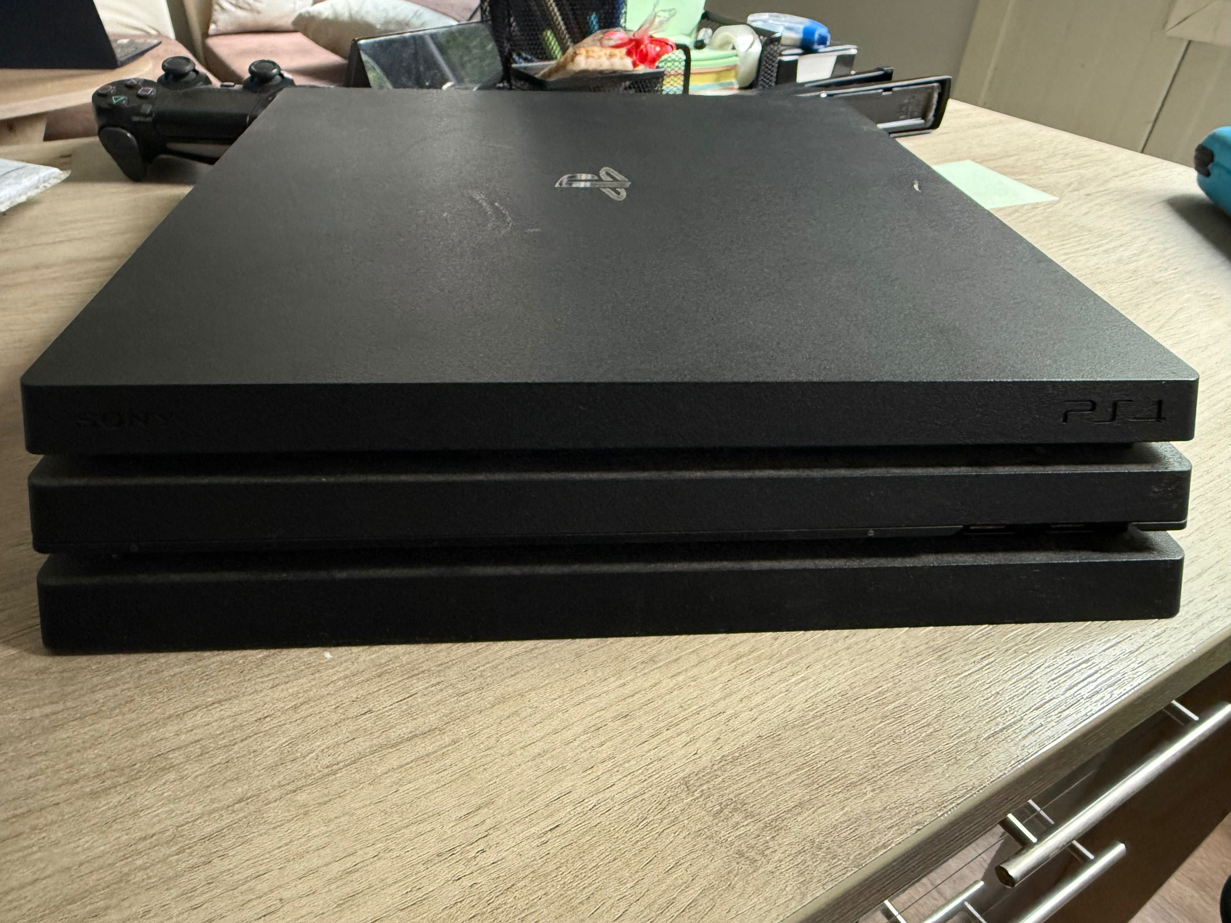 Ps4 pro 1TB + джойстик