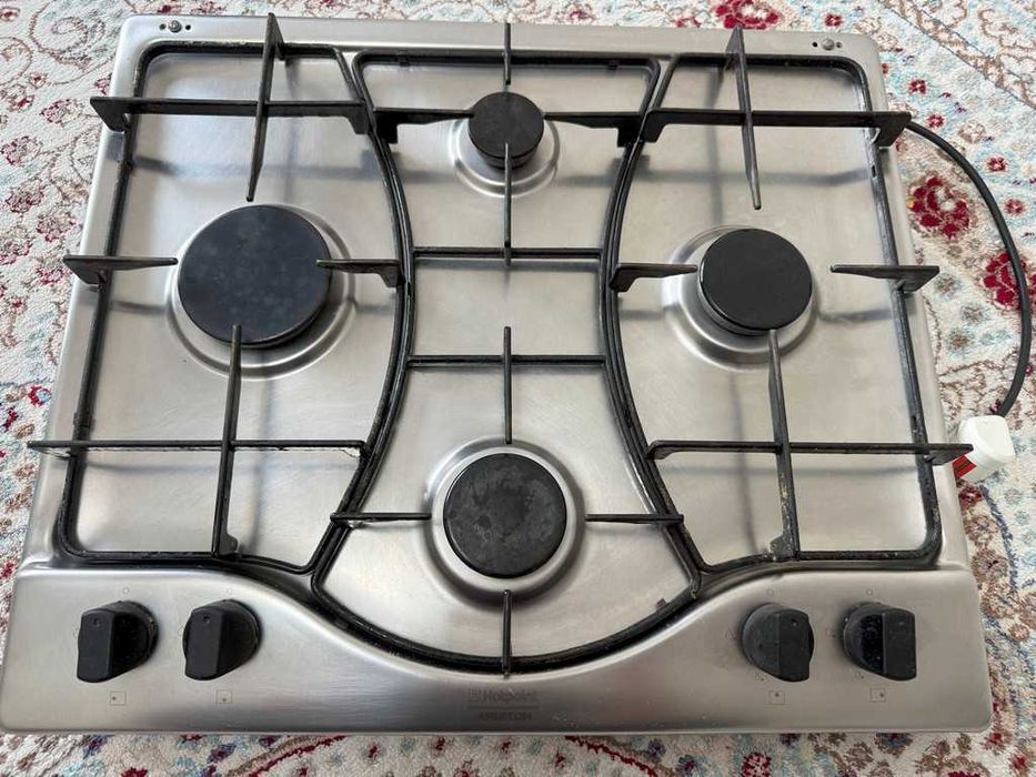 Варочная панель HOTPOINT ARISTON CISPH 640 M