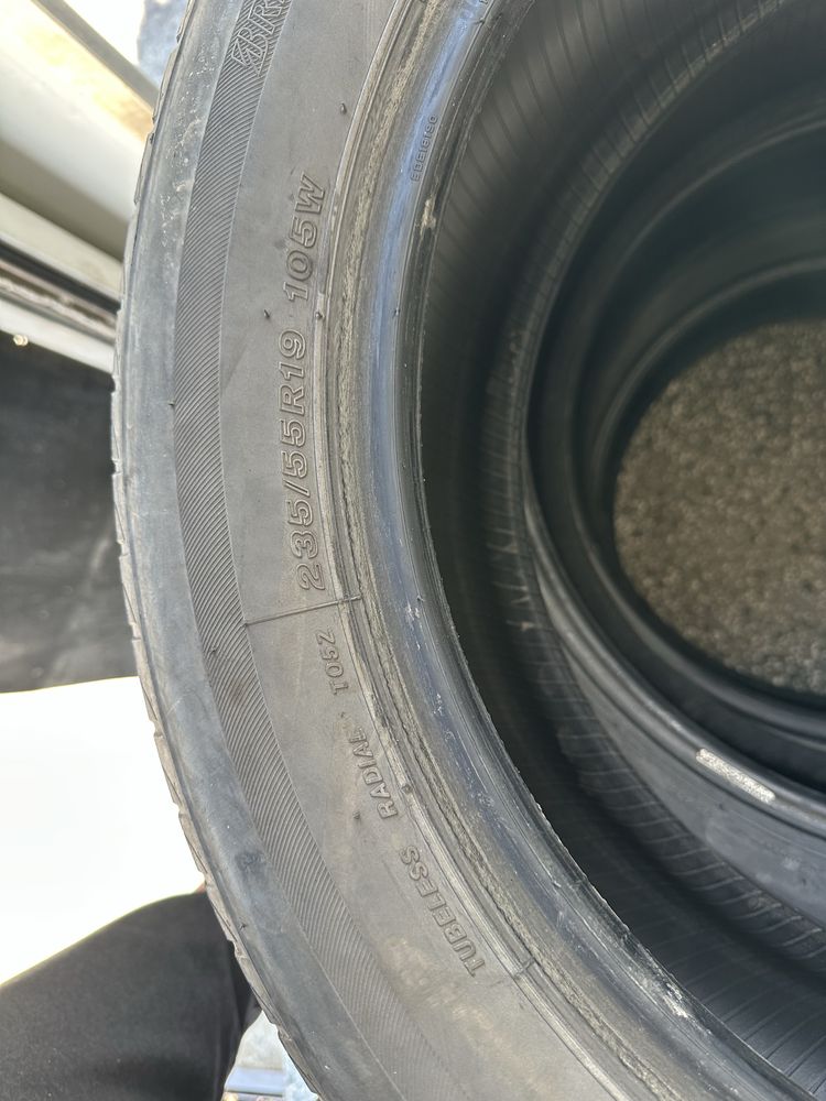 Bridgestone 235/55/19