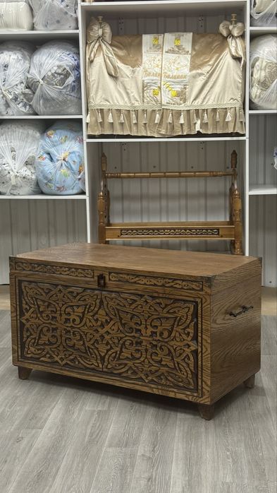 Сандык Сасына агашынан жасалган