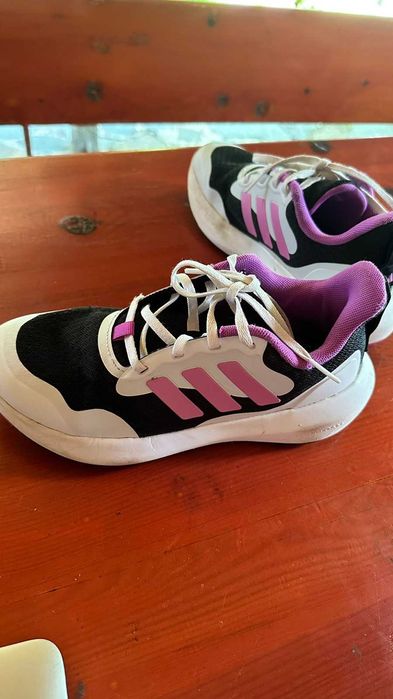 Сникърси Adidas розови
