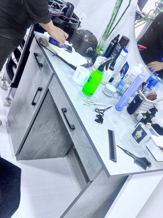 Продается мебель для салона