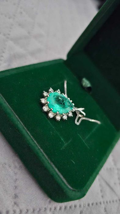 Emerald Diamond Pendant / подвеска с изумрудом и бриллиантами