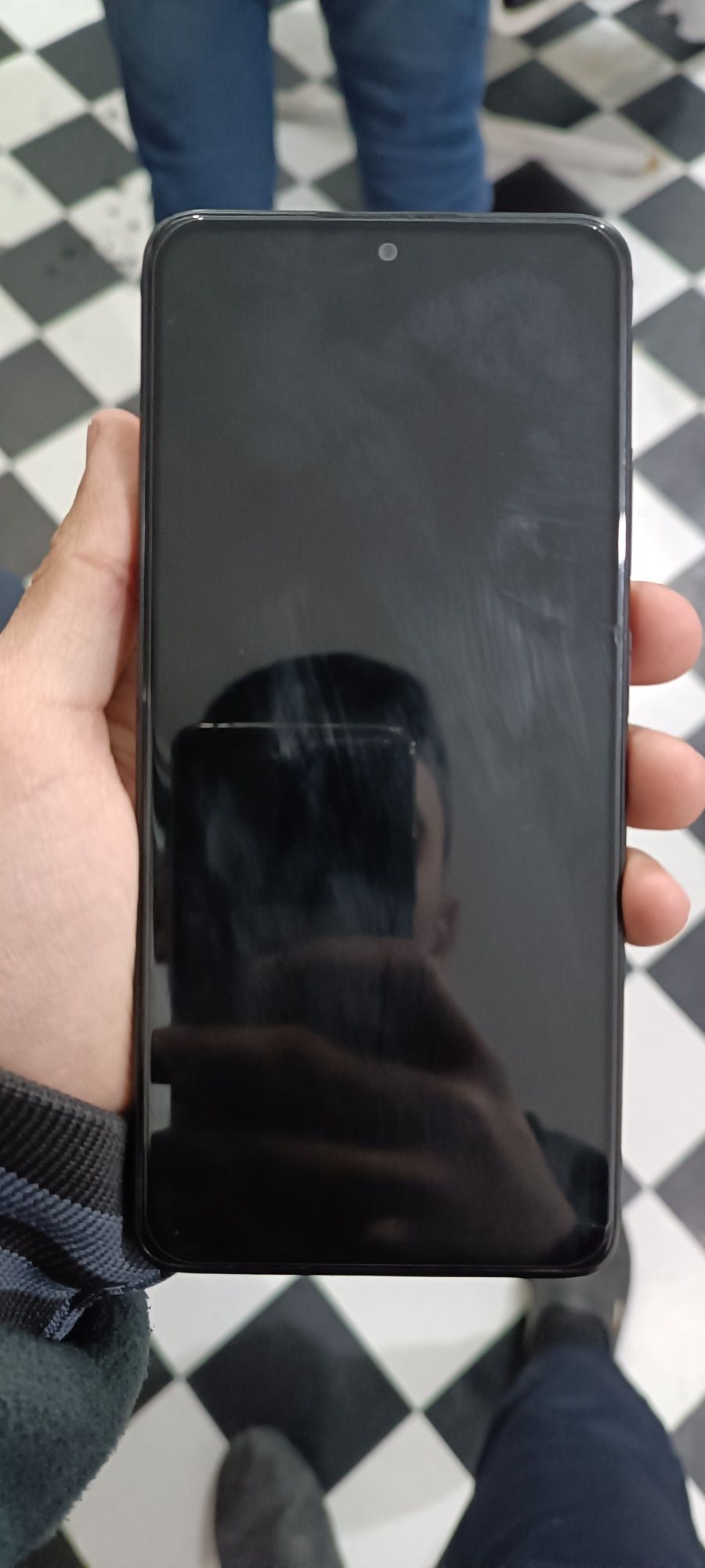Poco X4 PRO 5G sotiladi