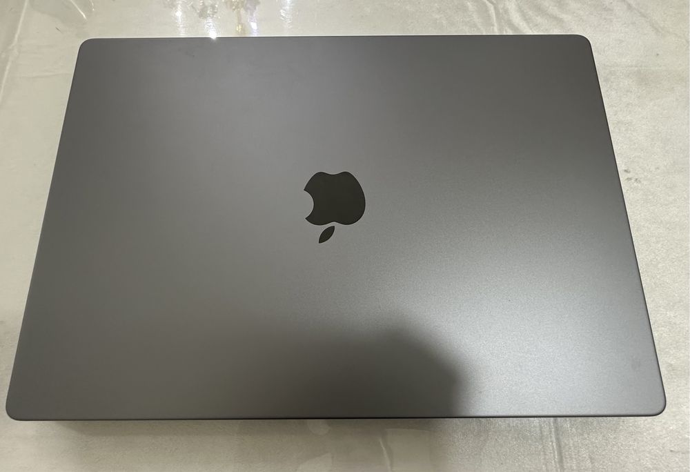 Apple MacBook Pro 16inch M2Pro (16/1tb)
