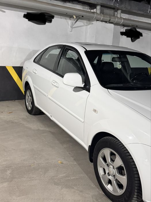 Срочно продаю свою машину.