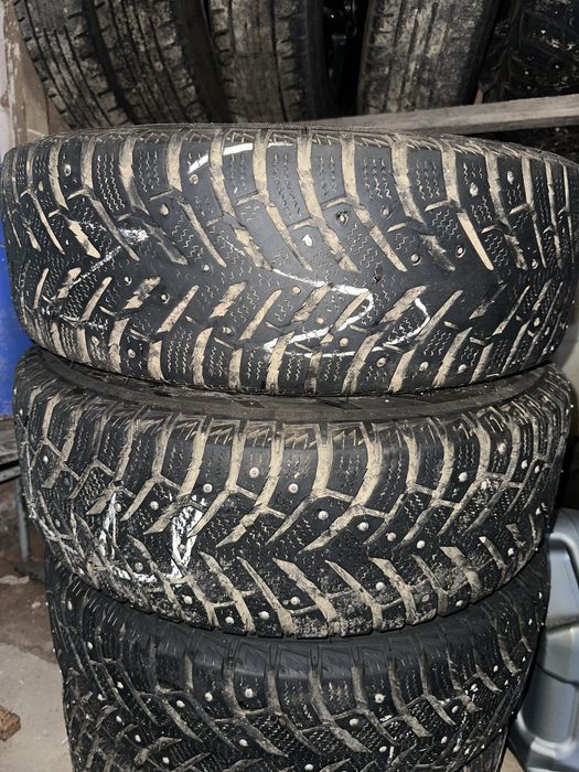 Продам зимнюю резину на дисках.