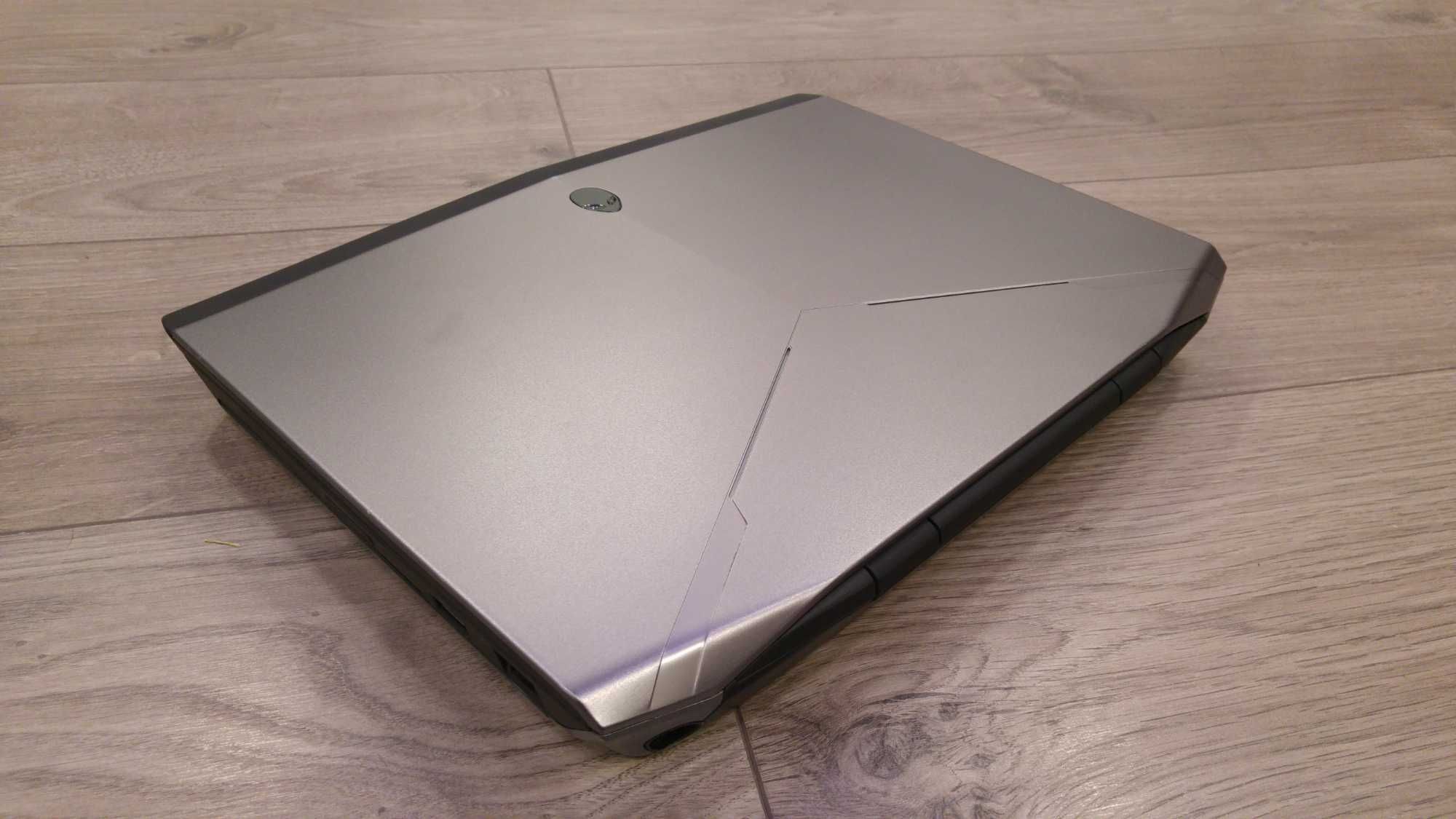 Laptop gaming ALIENWARE 14 inch ,intel core i7-quad core ,video 4 GB