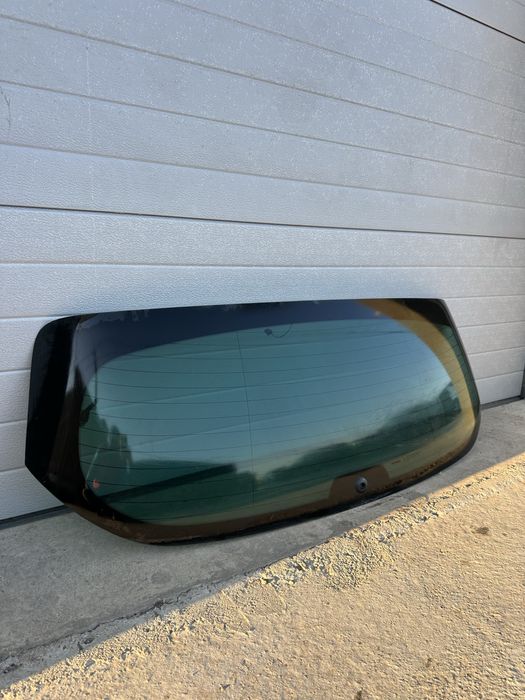 Задно стъкло Peugeot 3008 пежо 3008 пета врата багажник stuklo