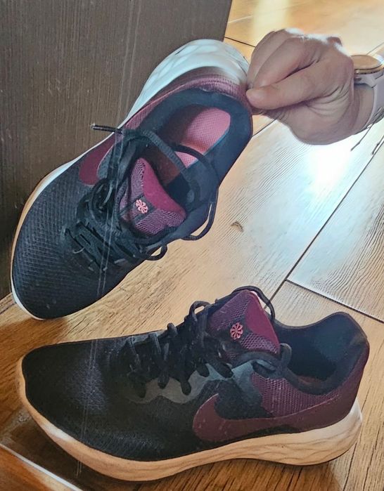 Маратонки Nike Revolution 6