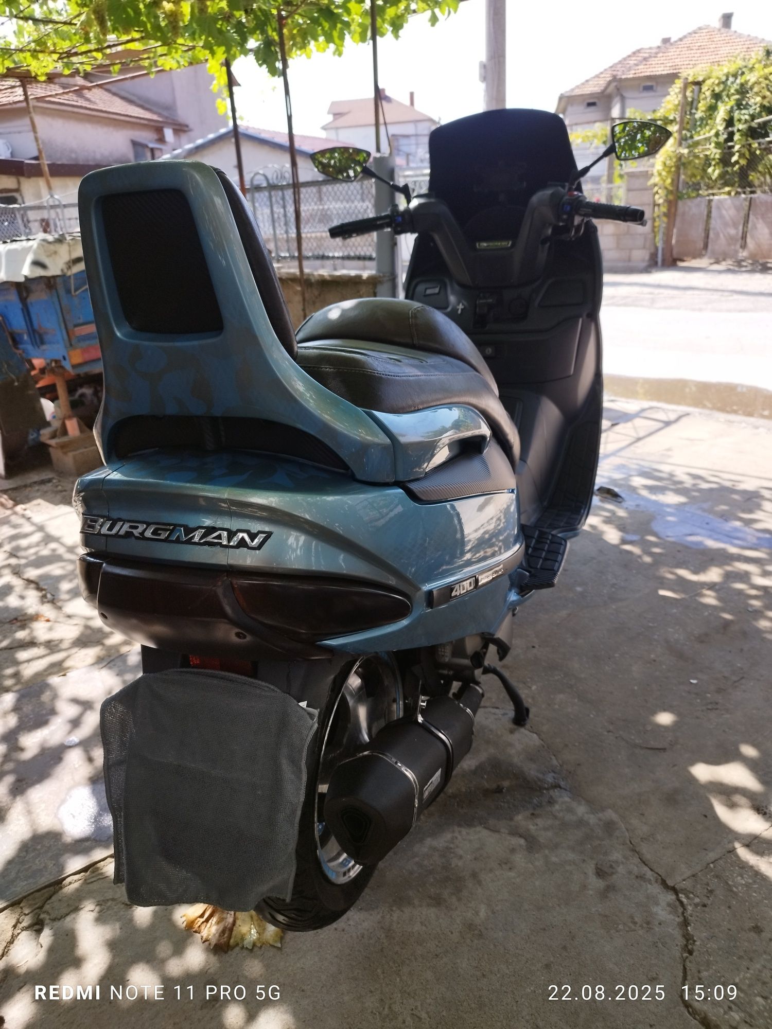 Suzuki burgman 400