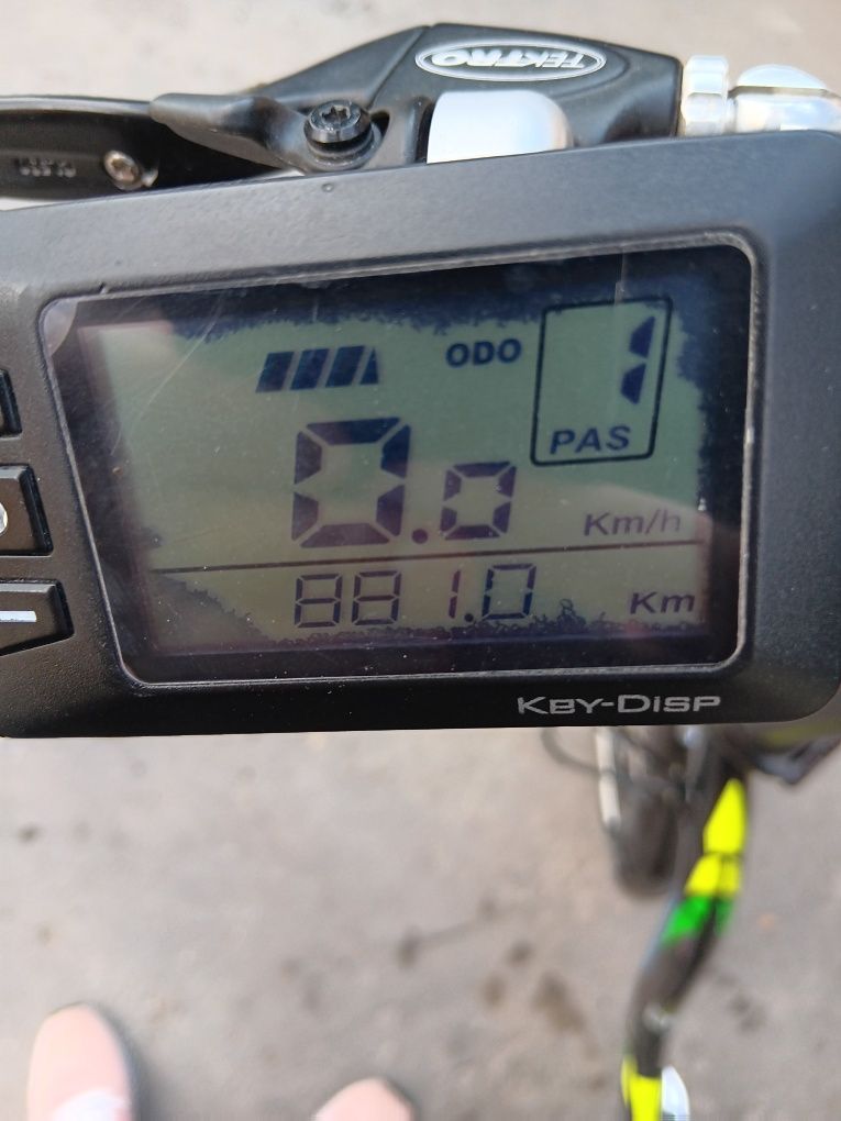 Продавам електрически велосипед Folding E-bike Devron 20122 20"
