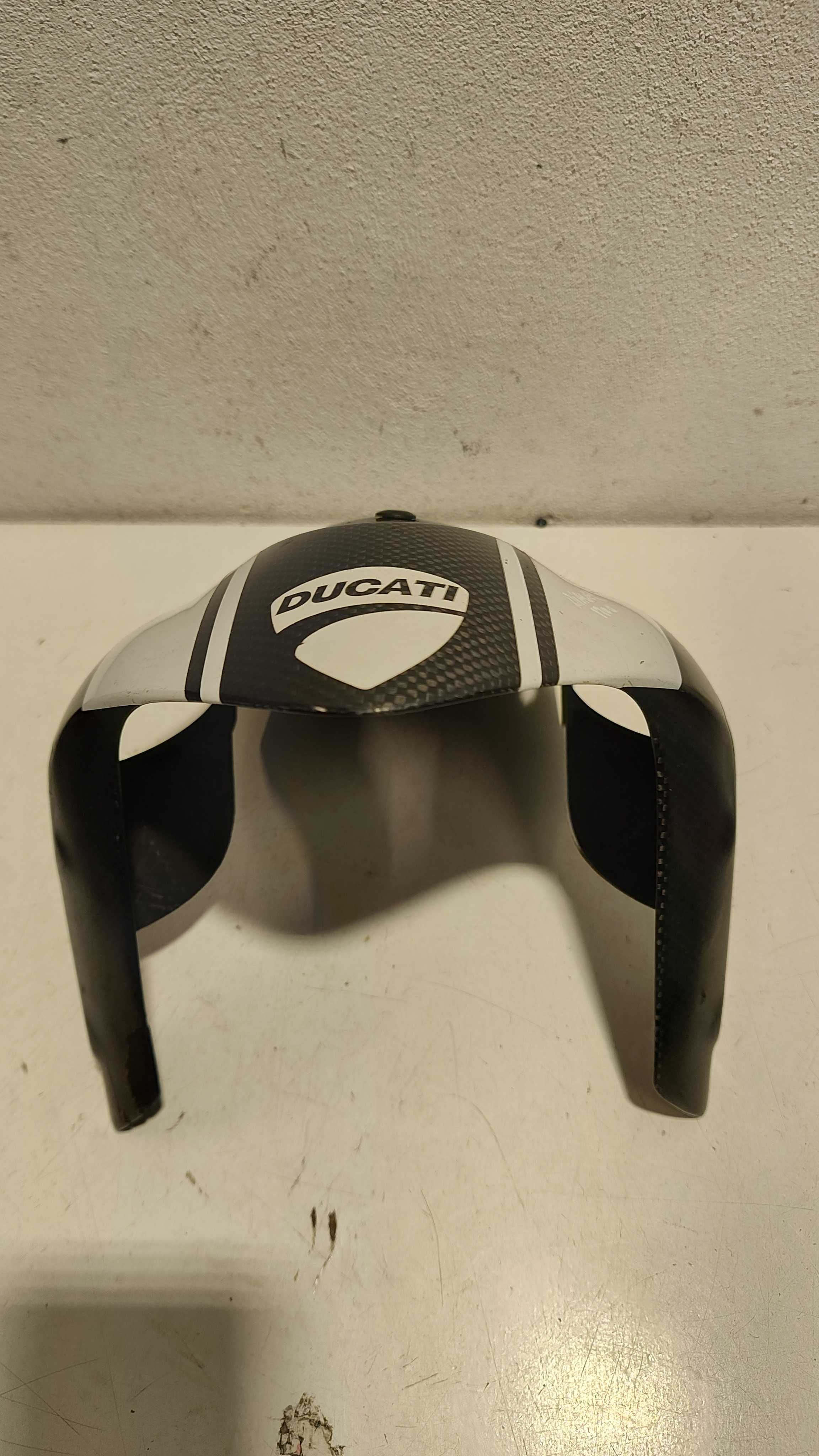 Ducati Diavel ecu filtru aer aripa carbon