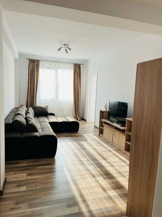 Două camere de închiriat zona centra incepand 01 ianuarie !