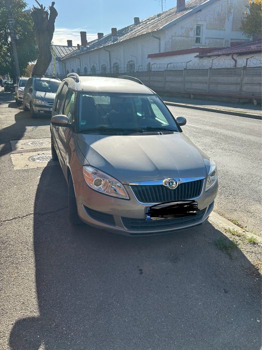 Skoda Roomster 2012 1,6 104 cai putere