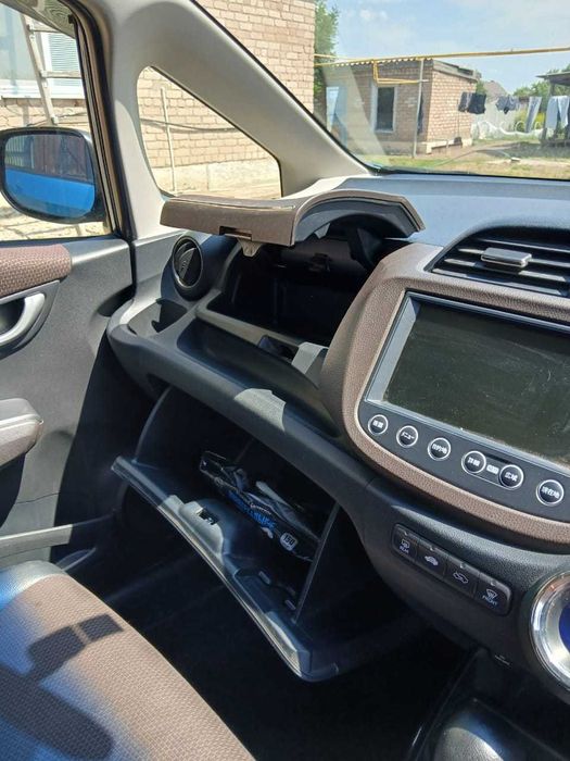 продам Хонда Фит Шаттл, 2011 года, учет РФ