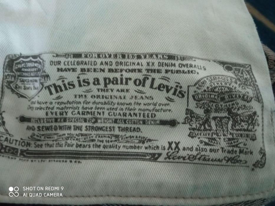 Blugi Levis Strauss 501 W 29 L32 Damă!