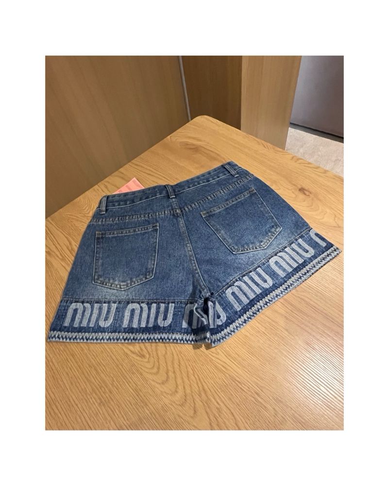 MiuMiu дамски къси панталони New Season