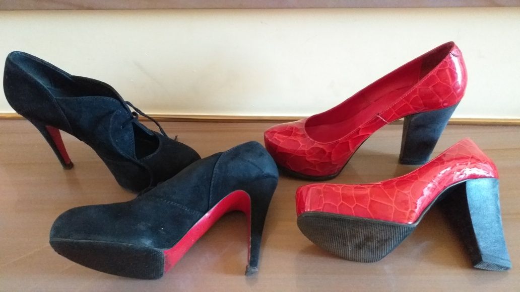 Pantofi rosii cu toc din piele, Italia, 37