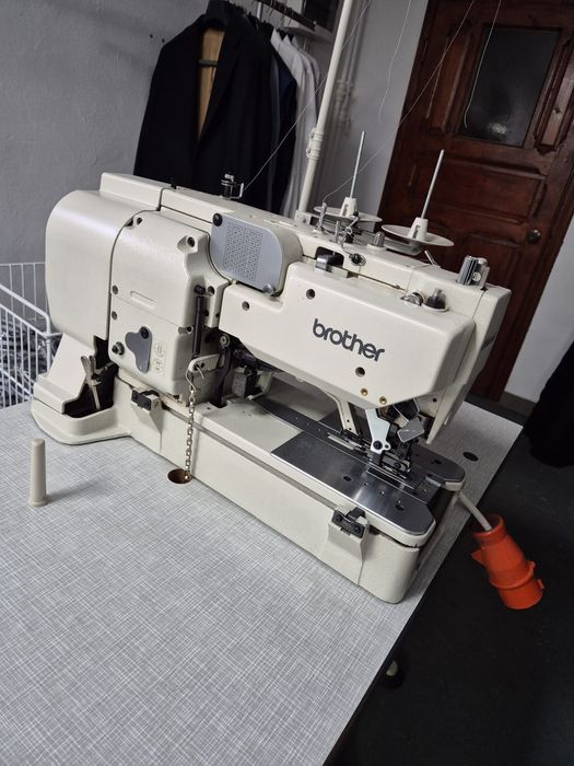 Vand butoniera ușoară