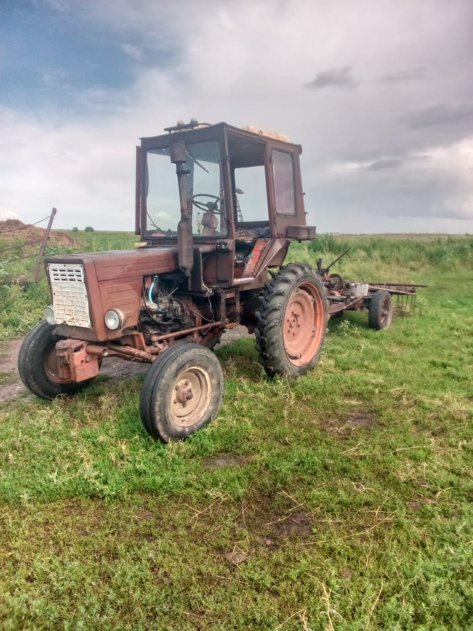Продам трактор Т25