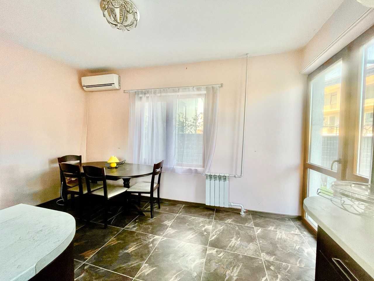 Продава се Тристаен апартамент в Варна, Галата - 78 кв.м за 1141 €/кв.м - Снимка #2