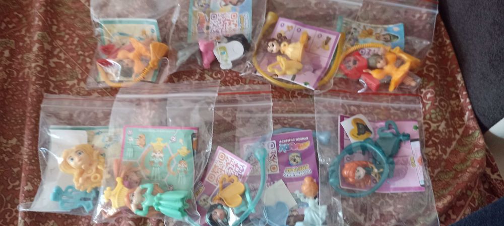Киндер играчки от серията еднорози!Kinder eggs!