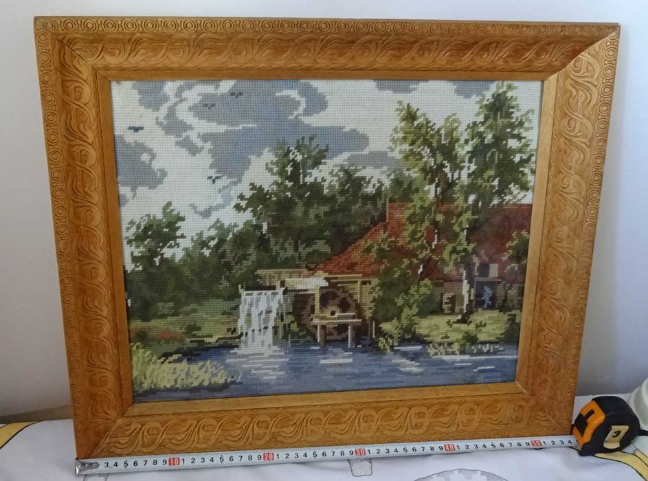 Гоблен,  „Воденицата “, със стъкло, дебел вълнен конец.