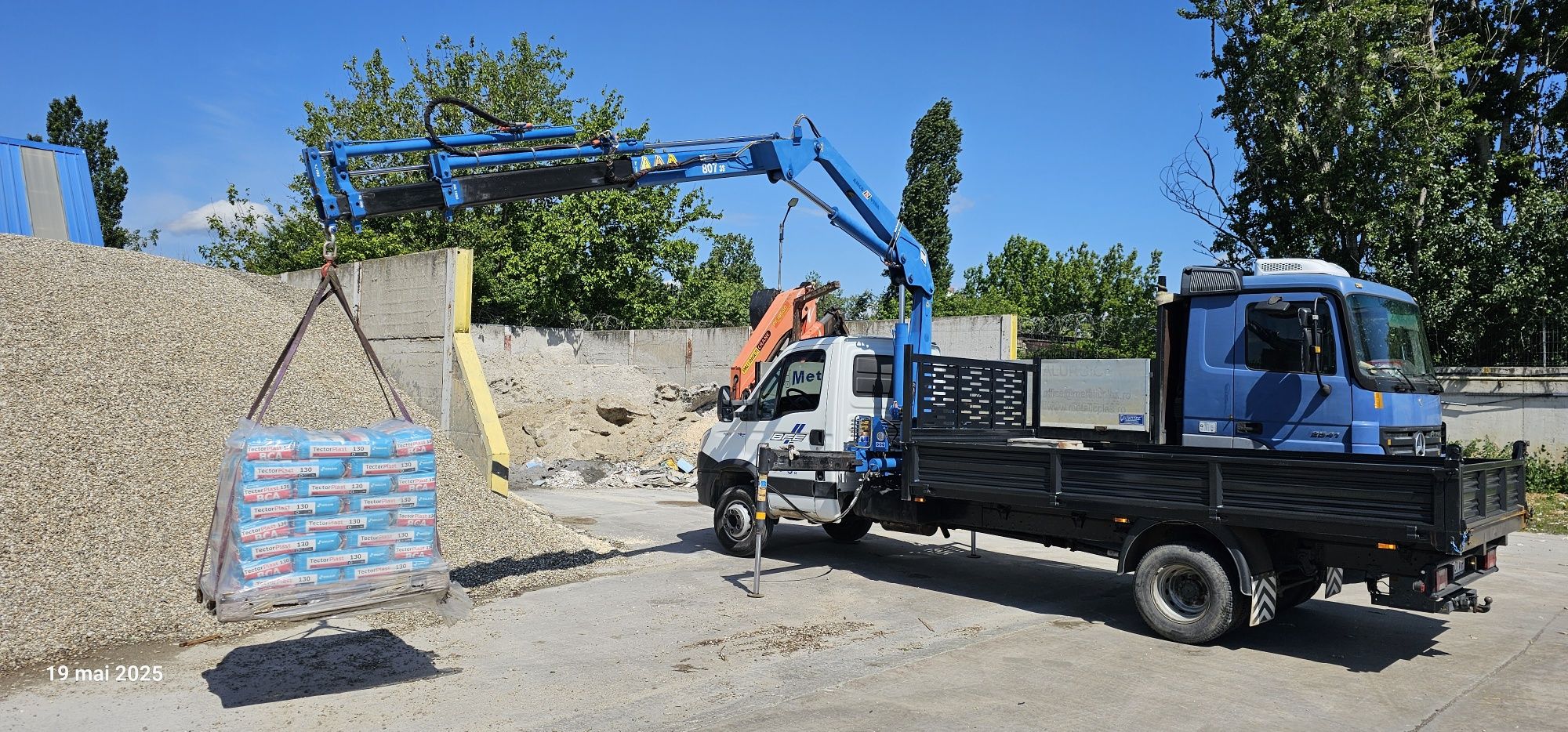 Servicii transport cu macara