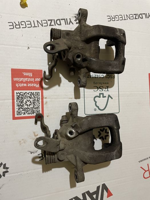 Etrier spate stanga dreapta vw golf 6