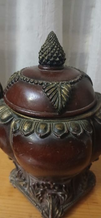 Източна урна,ваза,кутия за съхранение