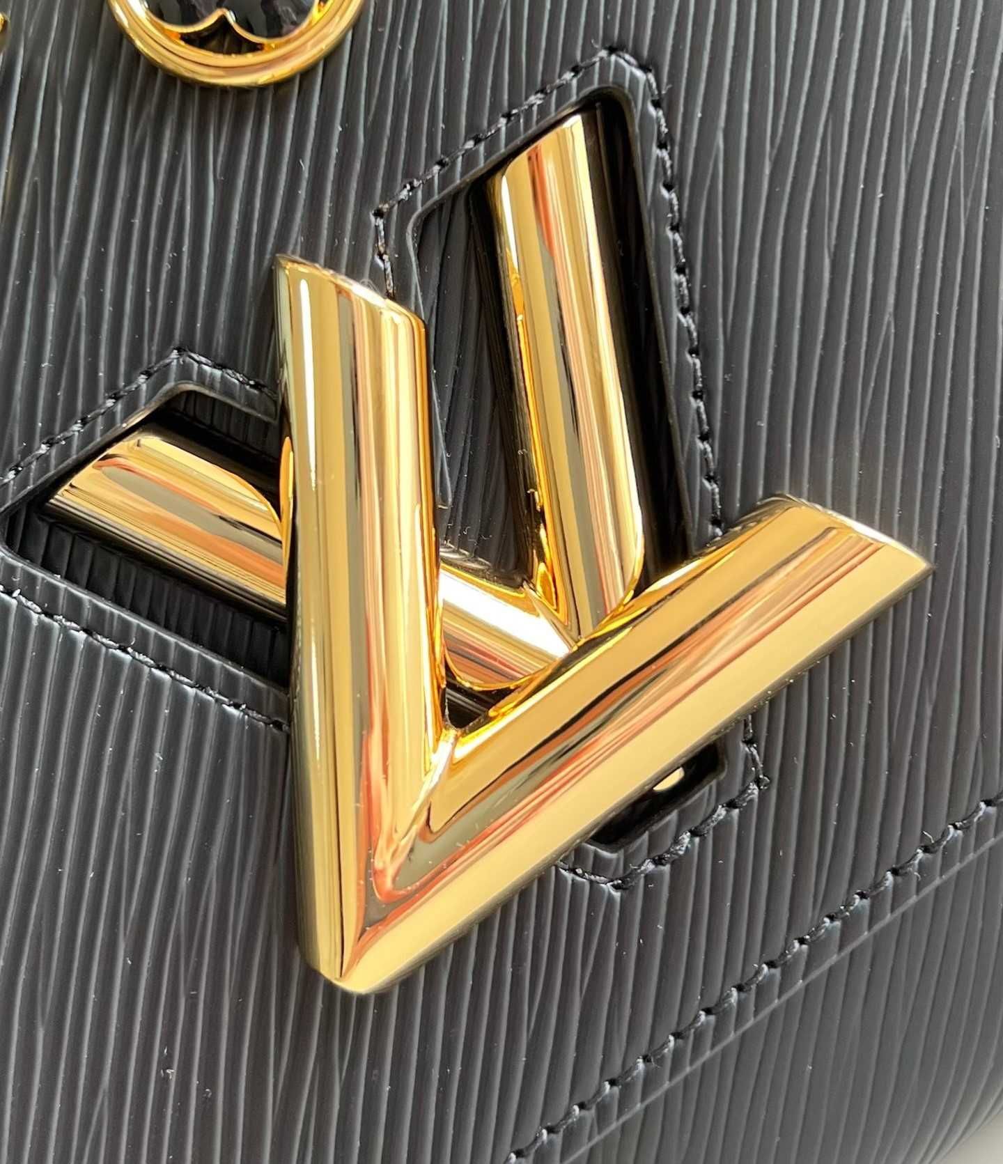 Geanta LV Louis Vuitton Twist 23 cm, Premium