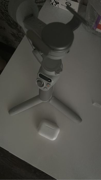 Продам новый стабилилизатор dji и микрофон