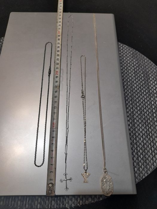 Сребърни колиета и гривна