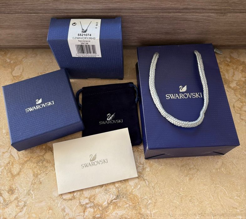 Vând lanț Swarovski Swan Necklace